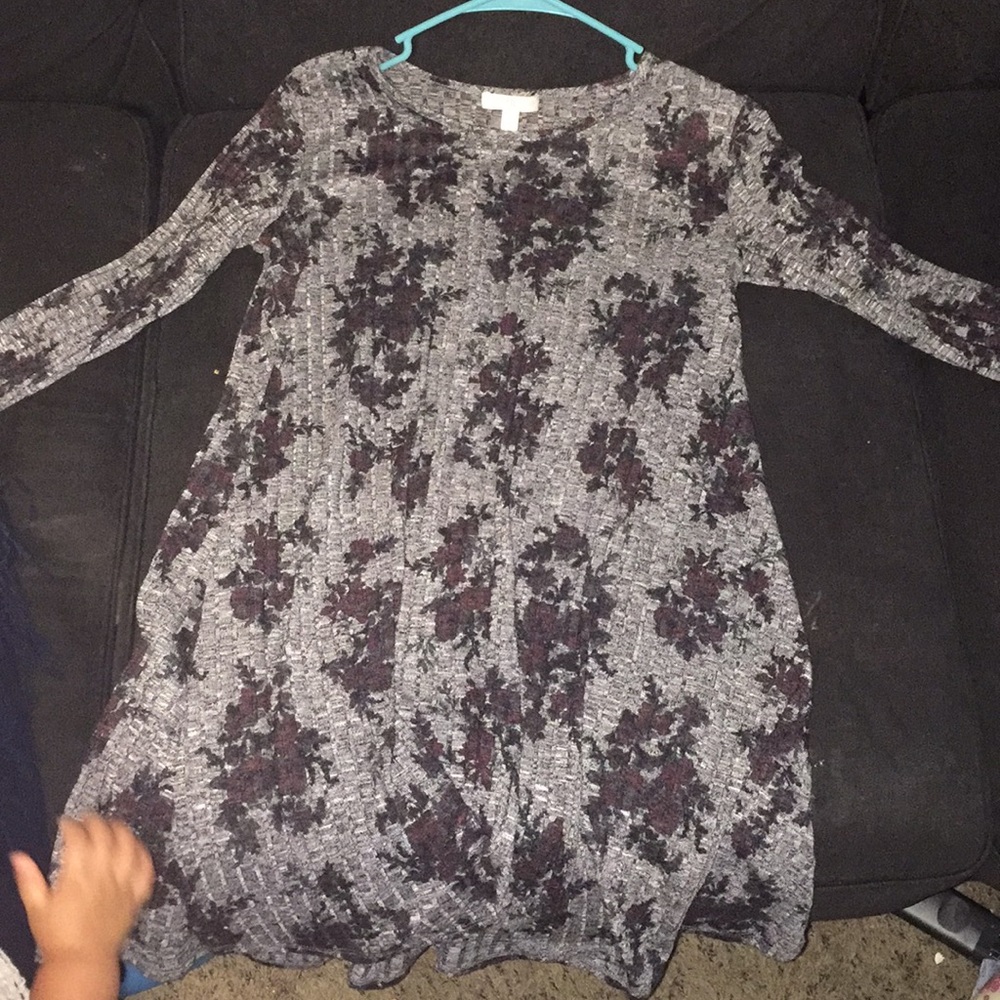 Maroon flower dress long sleeve